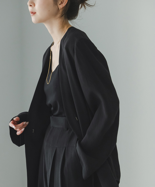 Noble(ノーブル)の「《WEB&一部店舗限定追加》ELENI/エルニ ライトクロスジャケット(ノーカラージャケット・レディース・キャメル/ブラック・38/36)」の3枚目の写真