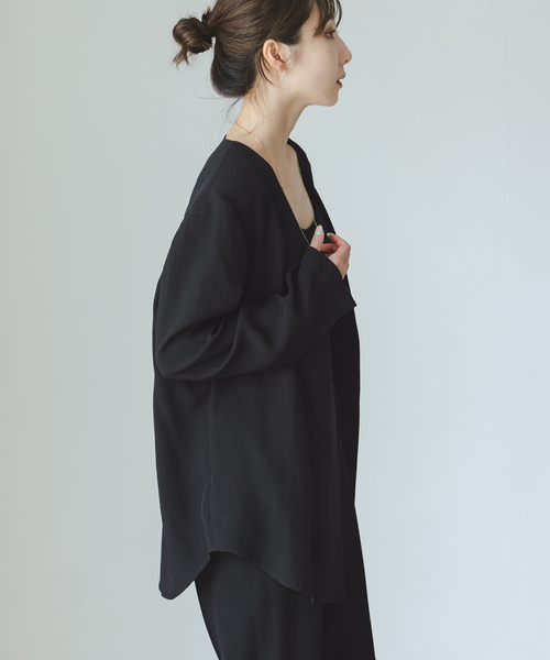 Noble(ノーブル)の「《WEB&一部店舗限定追加》ELENI/エルニ ライトクロスジャケット(ノーカラージャケット・レディース・キャメル/ブラック・38/36)」の7枚目の写真