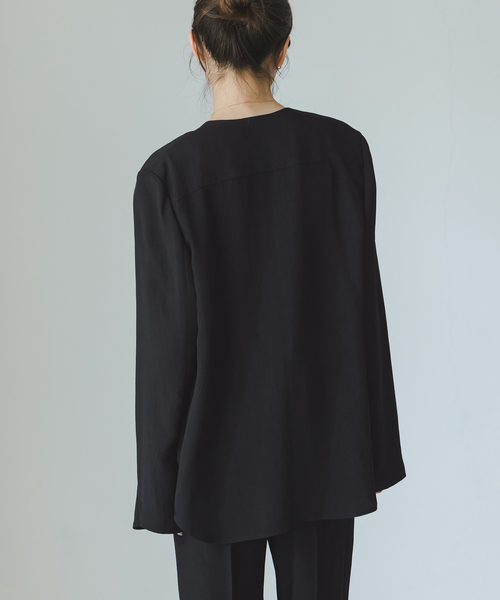 Noble(ノーブル)の「《WEB&一部店舗限定追加》ELENI/エルニ ライトクロスジャケット(ノーカラージャケット・レディース・キャメル/ブラック・38/36)」の8枚目の写真