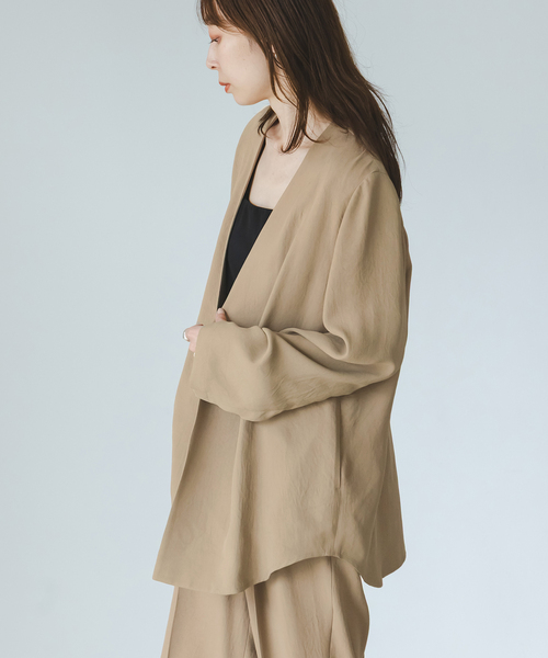 Noble(ノーブル)の「《WEB&一部店舗限定追加》ELENI/エルニ ライトクロスジャケット(ノーカラージャケット・レディース・キャメル/ブラック・38/36)」の16枚目の写真