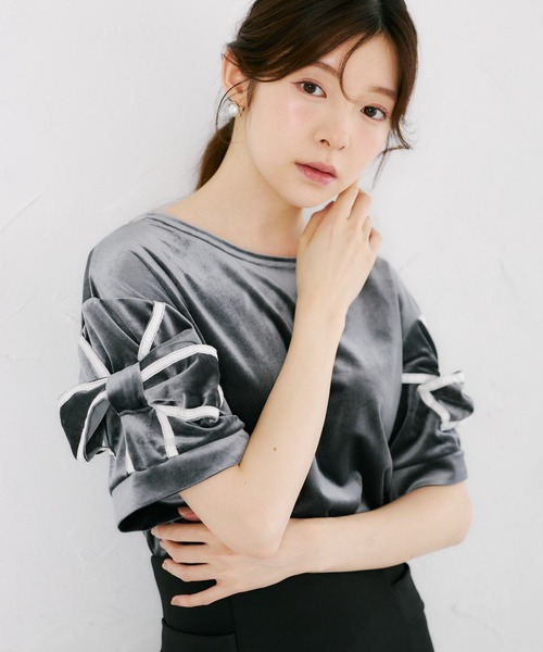 tocco closet(トッコ クローゼット)の「【ZOZO限定】袖リボンベロア半袖トップス(Tシャツ/カットソー・レディース・ブラック/ネイビー/グレー/アイボリー・M)」の17枚目の写真