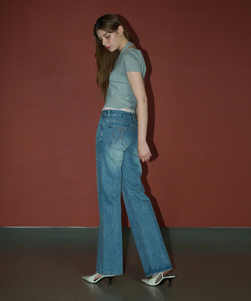 REEMNIK（リームニック）の「RIVETTE VEIN BOOTCUT DENIM PANTS [MID BLUE]（デニムパンツ・レディース・ブルー・MEDIUM/SMALL/LARGE）」の4枚目の写真