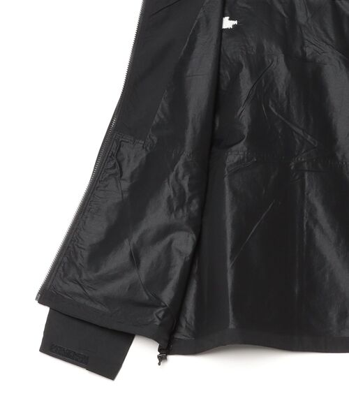THE NORTH FACE(ザノースフェイス)の「ザ・ノースフェイス / コンパクトジャケット NPW72530(レディース)(マウンテンパーカー・レディース・ブラック・MEDIUM/LARGE)」の3枚目の写真