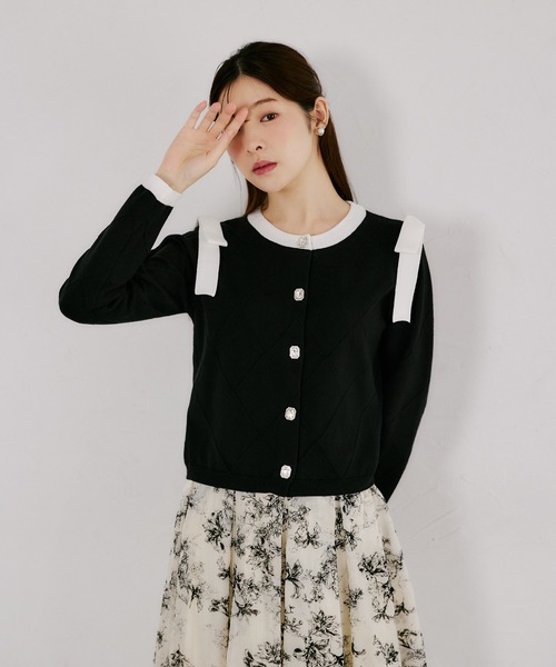 tocco closet（トッコ　クローゼット）の「肩リボン付き透かしアーガイルニットカーディガン（カーディガン/ボレロ・レディース・ブラック/オフホワイト・M）」の14枚目の写真