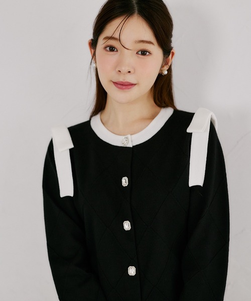tocco closet（トッコ　クローゼット）の「肩リボン付き透かしアーガイルニットカーディガン（カーディガン/ボレロ・レディース・ブラック/オフホワイト・M）」の15枚目の写真