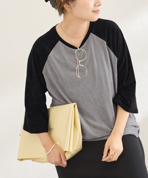 JOURNAL STANDARD(ジャーナルスタンダード)の「アセテートベロアラグランT(Tシャツ/カットソー・レディース・ネイビー/ブラックミックス・FREE)」の5枚目の写真