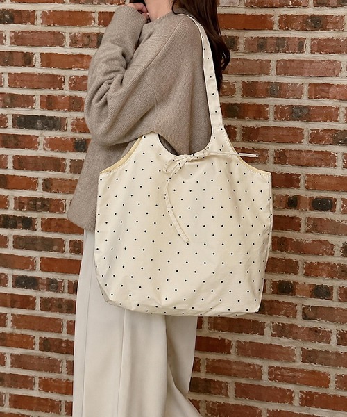 TONE SELECT GOODS(トーンセレクトグッズ)の「Liaa/リボン ドット柄 ストライプ柄 トートバッグ A18858(トートバッグ・レディース・その他1/その他2・FREE)」の1枚目の写真