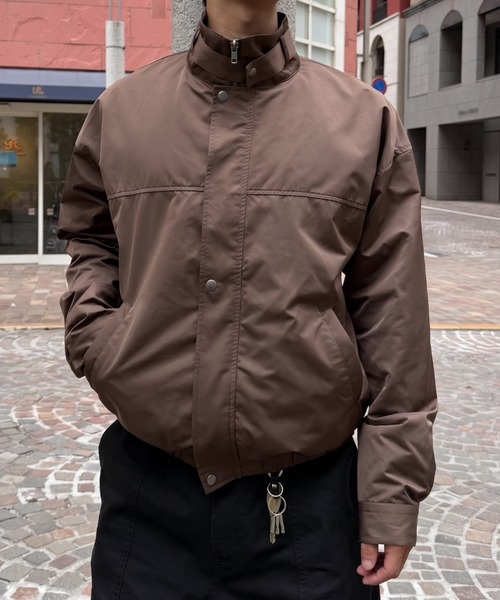 sedacle（セダクル）の「High Neck Blouson／ハイネック ブルゾン（ブルゾン・メンズ・ダークブラウン/ベージュ・SMALL/MEDIUM/LARGE）」の4枚目の写真