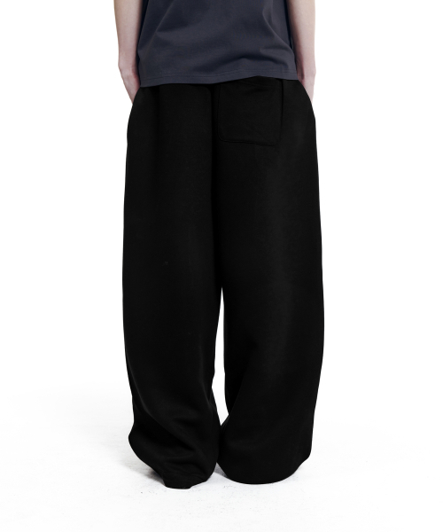 AAKAM（アーカム）の「Line Taped Track Pants (Black)（スウェットパンツ・レディース・その他・1/2）」の11枚目の写真