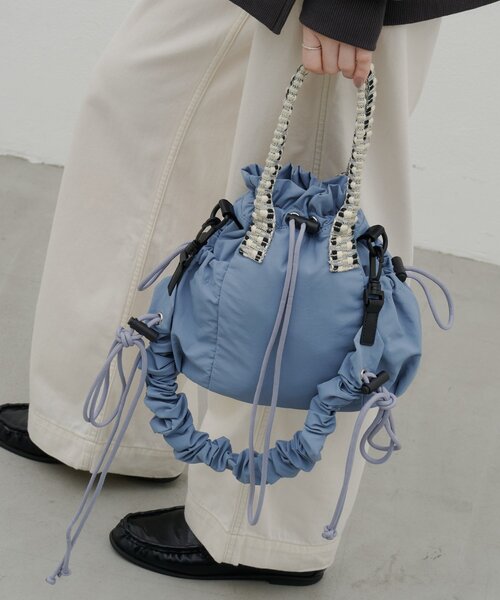 CIAOPANIC TYPY（チャオパニックティピー）の「:【ZOZO限定】ギャザーデザインナイロン巾着BAG（ショルダーバッグ・レディース・ブラック/サックスブルー/カーキ・ONE SIZE）」の3枚目の写真