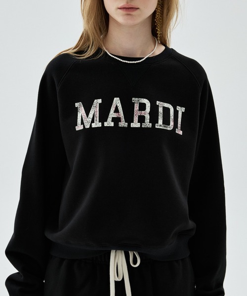 Mardi Mercredi（マルディメクルディ）の「CROPPED SWEATSHIRT RAGLAN MARDI SERIF LOGO / クロップド スウェットシャツ ラグラン マルディ セリフ ロゴ（スウェット・レディース・ブラック/ネイビー/ライトブラウン/グレー・FREE）」の6枚目の写真