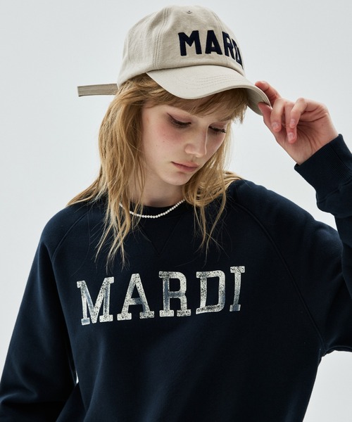 Mardi Mercredi（マルディメクルディ）の「CROPPED SWEATSHIRT RAGLAN MARDI SERIF LOGO / クロップド スウェットシャツ ラグラン マルディ セリフ ロゴ（スウェット・レディース・ブラック/ネイビー/ライトブラウン/グレー・FREE）」の11枚目の写真