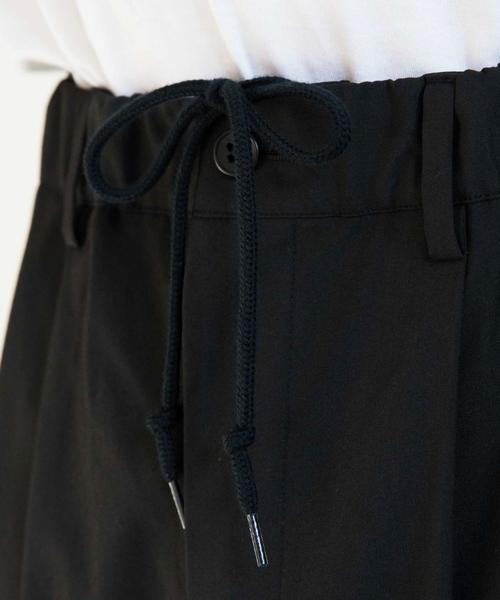 green label relaxing（グリーンレーベルリラクシング）の「【WEB限定】SC★★T/R 2P テーパード イージーパンツ / ユーティリティーパンツ（スラックス・メンズ・ブラック/グレー/ネイビー・X-LARGE/LARGE/SMALL/MEDIUM）」の11枚目の写真