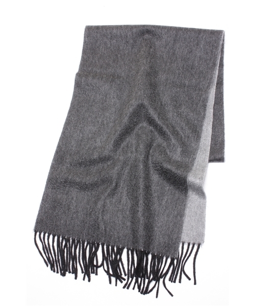 BEAUTY&YOUTH UNITED ARROWS（ビューティーアンドユースユナイテッドアローズ）の「BY ダブルフェイス カシミアマフラー（マフラー・メンズ・ブラック/ダークグレー/ネイビー/パープル・フリー）」の2枚目の写真