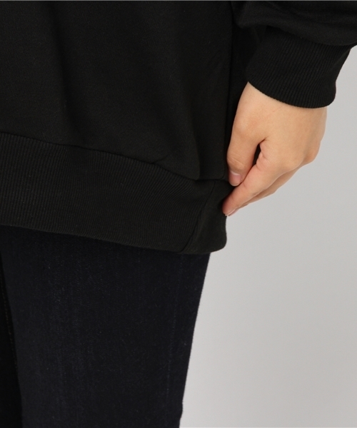 Honeys（ハニーズ）の「オフショルロゴスウェットプルオーバー（スウェット・レディース・ブラック/ピンク/オフホワイト/ブルー/グレー・M/L）」の11枚目の写真