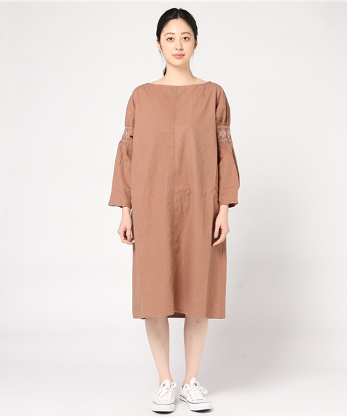 LBC（エルビーシー）の「袖ボリュームサックワンピース               （ワンピース・レディース・ピンク/グレー・LARGE/MEDIUM）」の7枚目の写真