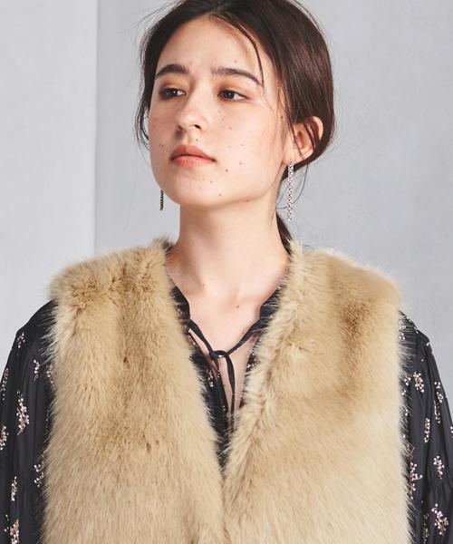 定価7.7万✨ ユナイテッドアローズ フェイクファー フード ベスト ブルー 定価7.7万✨ ユナイテッドアローズ フェイクファー フード