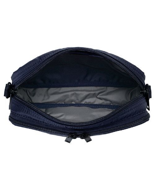 PORTER(ポーター)の「フラッシュ ショルダーバッグ(ショルダーバッグ・メンズ・ブラック/ネイビー・FREE)」の6枚目の写真