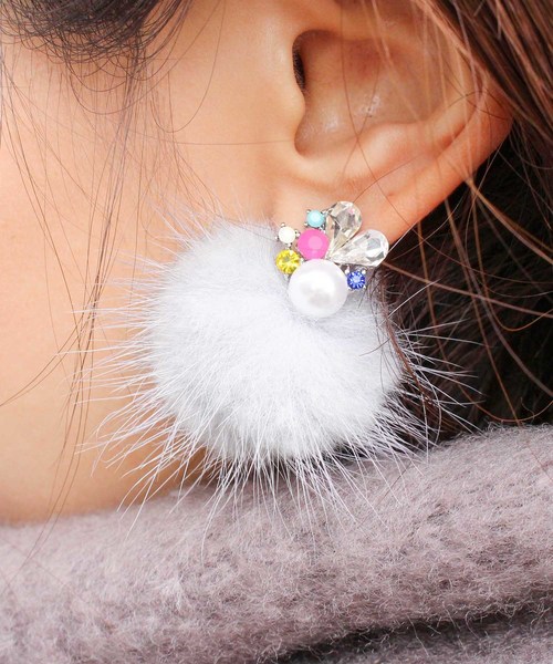セール デコラティブミンクファーピアス ピアス 両耳用 Mode Robe モードローブ のファッション通販 Zozotown