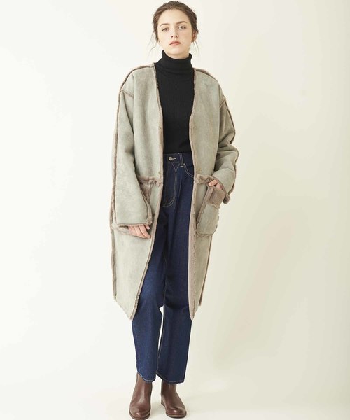 Kelen（ケレン）の「「KELEN / ケレン」Vネックエコムートンリバーシブルコート"Lucia"（ダウンジャケット/コート・レディース・キャメル/ライトベージュ/グレー・S/M）」の14枚目の写真