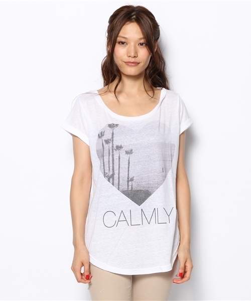 laule'a sunny side store(ラウレアサニーサイドストア)の「モノクロCALMLYハートTee(Tシャツ/カットソー・レディース・ホワイト・FREE)」の2枚目の写真