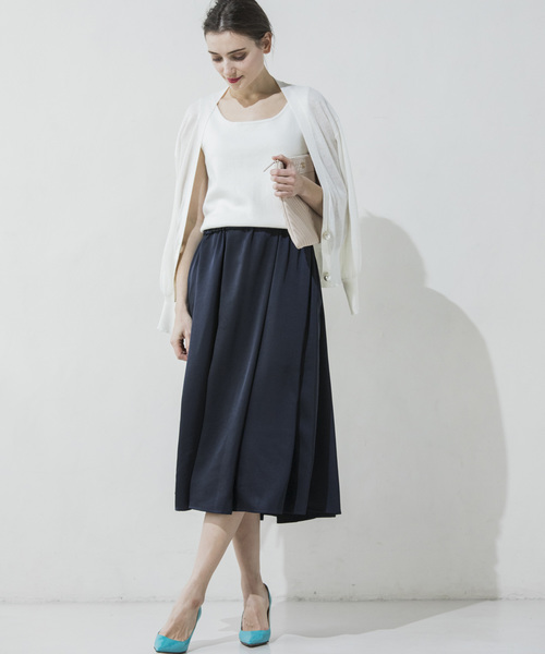 Emma Taylor（エマテイラー）の「14Gパールボタンコンパクトカーディガン（カーディガン/ボレロ・レディース・ホワイト/ブラック/グリーン・FREE）」の4枚目の写真