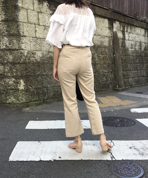 Culture Medium(カルチャーミディアム)の「ジョーゼットレイヤード風オフショル5分袖プルオーバー(Tシャツ/カットソー・レディース・ベージュ/ブラック/オフホワイト/サックスブルー・FREE)」の15枚目の写真