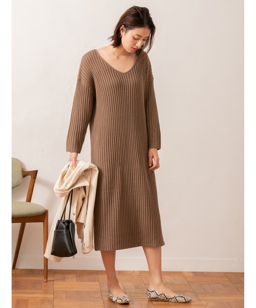 fifth（フィフス）の「Vネックリブニットロングワンピース（ワンピース・レディース・スモークピンク/モカ・MEDIUM）」の14枚目の写真