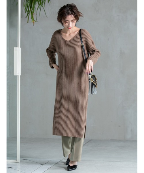 fifth（フィフス）の「Vネックリブニットロングワンピース（ワンピース・レディース・スモークピンク/モカ・MEDIUM）」の17枚目の写真