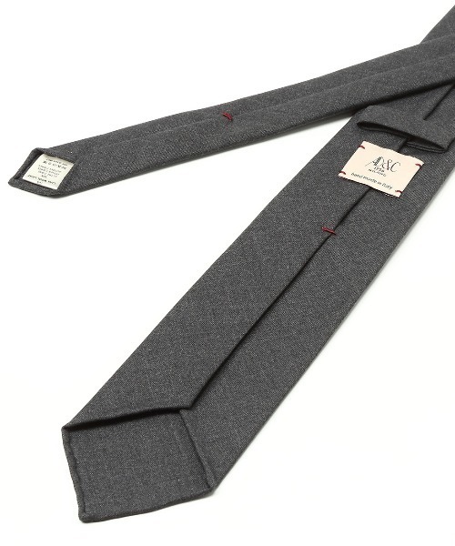 Cricket（クリケット）の「「AD&C」アーディ アンド シー HOLLAND&SHERRY製生地 無地 ネクタイ（ネクタイ・メンズ・グレー/ネイビー/キャメル・FREE）」の13枚目の写真