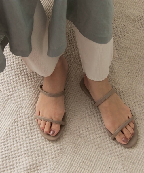 URBAN RESEARCH DOORS（アーバンリサーチドアーズ）の「ダブルストラップサンダル∴（サンダル・レディース・ブラウン/ベージュ・38/37/36）」の2枚目の写真