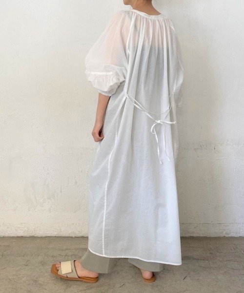 LOWRYS FARM（ローリーズファーム）の「ボイルワンピース／７Ｓ　886442（ワンピース・レディース・オフホワイト/イエロー/ブラック/パープル/ブラウン/ブルー・FREE）」の2枚目の写真