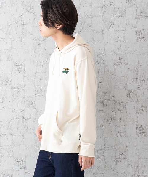 OUTDOOR PRODUCTS(アウトドアプロダクツ)の「【OUTDOOR PRODUCTS】CAMPモチーフプルパーカー ワンポイント刺繍 ブランド発祥の地をモチーフにしたグラフィックデザイン ルーズシルエット ユニセックス(パーカー・メンズ・ベージュ/ネイビー/アイボリー/オレンジ系その他・MEDIUM/LARGE/X-LARGE)」の6枚目の写真