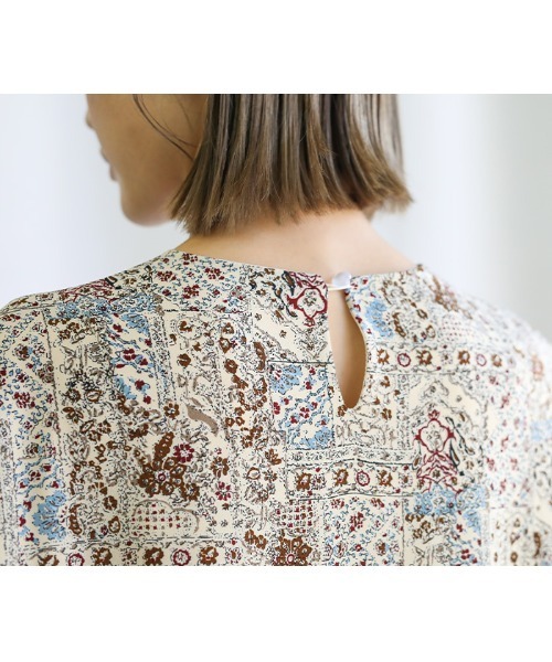 select MOCA（セレクトモカ）の「2021 SS 小花柄レトロティアードワンピース（ワンピース・レディース・ホワイト/ブラウン・FREE）」の9枚目の写真