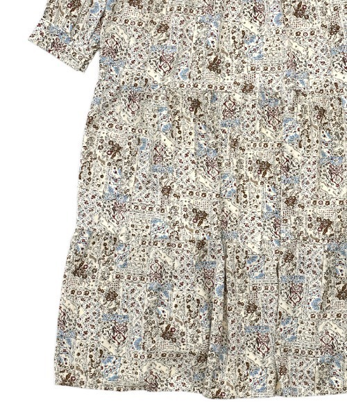 select MOCA（セレクトモカ）の「2021 SS 小花柄レトロティアードワンピース（ワンピース・レディース・ホワイト/ブラウン・FREE）」の22枚目の写真