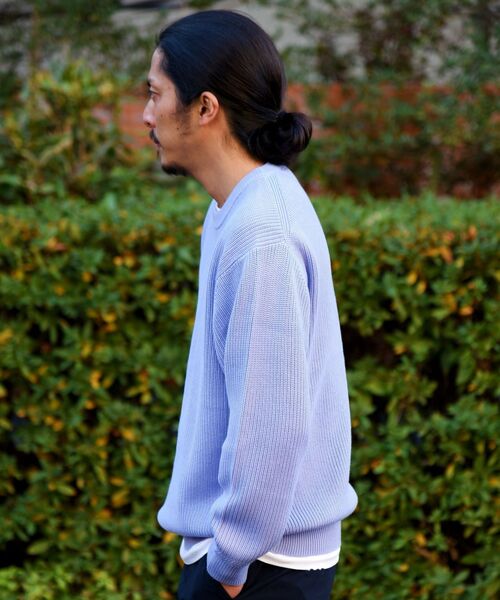 SHIPS（シップス）の「【WEB限定】SHIPS: 《洗えるニット》畦編み リラックスフィット クルーネック プルオーバー（ニット/セーター・メンズ・オフホワイト/チャコールグレー/カーキ/ネイビー/ロイヤルブルー/ラベンダー/イエロー/オレンジ・SMALL/MEDIUM/LARGE/X-LARGE/XX-LARGE）」の15枚目の写真