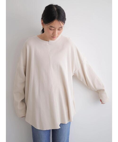 AMERICAN HOLIC（アメリカンホリック）の「編み違いカットプルオーバー　＊（Tシャツ/カットソー・レディース・チャコールグレー/アイボリー/ライトピンク・M/L）」の8枚目の写真