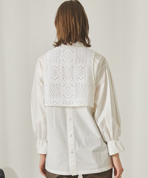 PUBLIC TOKYO(パブリックトウキョウ)の「クロシェレイヤーバンドカラーシャツ(シャツ/ブラウス・レディース・ホワイト/ブラック・FREE)」の10枚目の写真