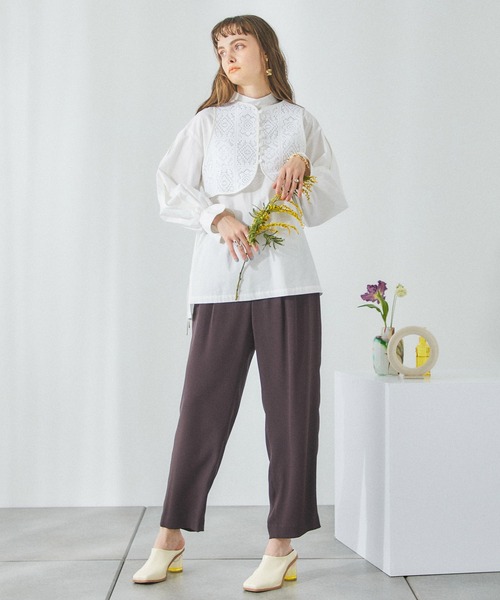 PUBLIC TOKYO(パブリックトウキョウ)の「クロシェレイヤーバンドカラーシャツ(シャツ/ブラウス・レディース・ホワイト/ブラック・FREE)」の15枚目の写真