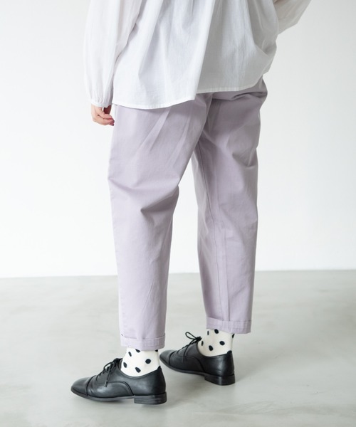 MERLOT(メルロー)の「ウォッシュドツイルテーパードパンツ(その他パンツ・レディース・ベージュ/パープル/ライトグリーン・FREE)」の6枚目の写真