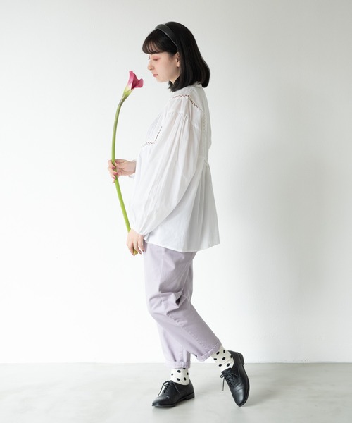 MERLOT(メルロー)の「ウォッシュドツイルテーパードパンツ(その他パンツ・レディース・ベージュ/パープル/ライトグリーン・FREE)」の14枚目の写真