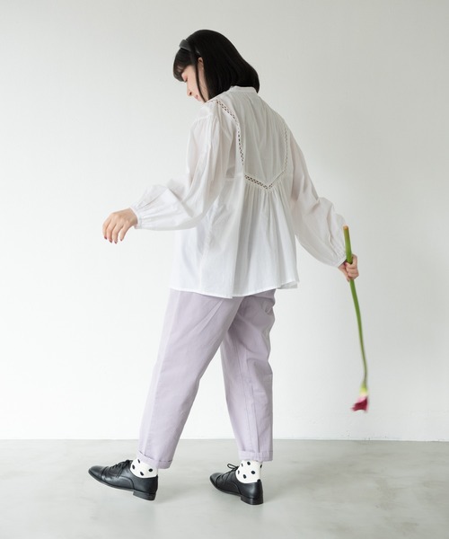 MERLOT(メルロー)の「ウォッシュドツイルテーパードパンツ(その他パンツ・レディース・ベージュ/パープル/ライトグリーン・FREE)」の19枚目の写真