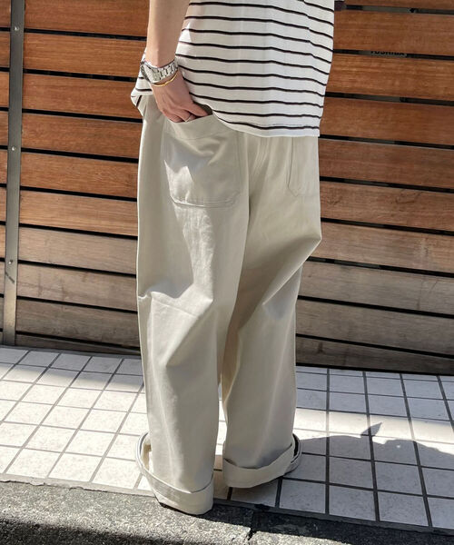 GLOSTER（グロスター）の「【unlume/アンルーム】NOAH PANTS ワイドテーパード タックパンツ（その他パンツ・メンズ・インディゴブルー/ホワイト/ブラック/グリーン・L/M）」の2枚目の写真