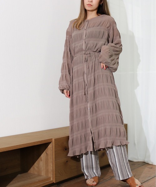 Per sist ence(パーシエンス)の「Per sist ence/パーシエンス シャーリングワンピース(ワンピース・レディース・オフホワイト/ブラック/モカ・FREE)」の7枚目の写真