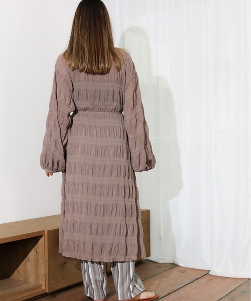 Per sist ence(パーシエンス)の「Per sist ence/パーシエンス シャーリングワンピース(ワンピース・レディース・オフホワイト/ブラック/モカ・FREE)」の5枚目の写真