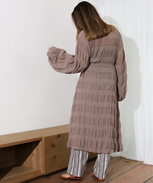 Per sist ence(パーシエンス)の「Per sist ence/パーシエンス シャーリングワンピース(ワンピース・レディース・オフホワイト/ブラック/モカ・FREE)」の4枚目の写真