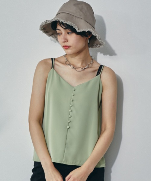 ECRIRE（エクリール）の「フロントボタンキャミ（キャミソール・レディース・ブラック/オフホワイト/イエロー/グリーン/ラベンダー・フリー）」の4枚目の写真