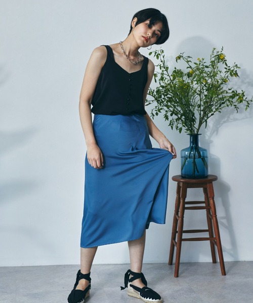 ECRIRE（エクリール）の「フロントボタンキャミ（キャミソール・レディース・ブラック/オフホワイト/イエロー/グリーン/ラベンダー・フリー）」の13枚目の写真