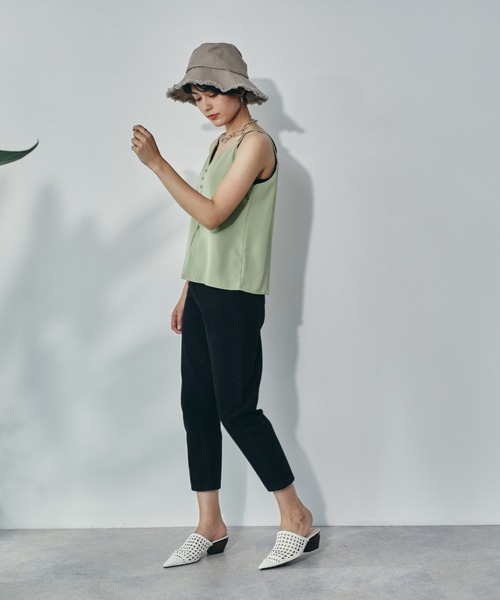 ECRIRE（エクリール）の「フロントボタンキャミ（キャミソール・レディース・ブラック/オフホワイト/イエロー/グリーン/ラベンダー・フリー）」の19枚目の写真