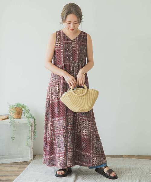 ITEMS URBANRESEARCH(アイテムズ アーバンリサーチ)の「Vネックノースリーブワンピース(ワンピース・レディース・ライトブルー/レッド系その他/アイボリー・FREE)」の20枚目の写真